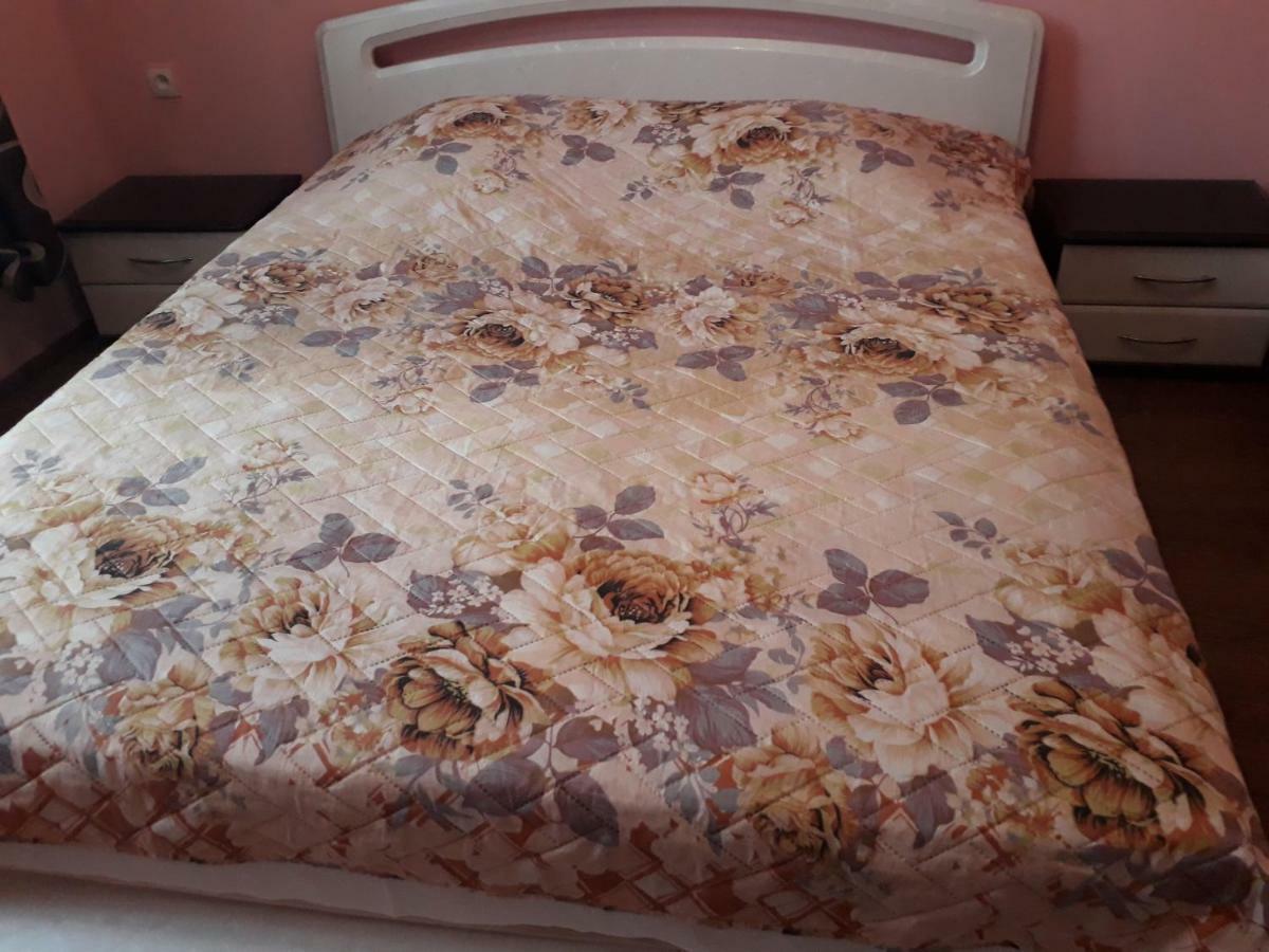 Homestay Izolda Batumi Eksteriør bilde